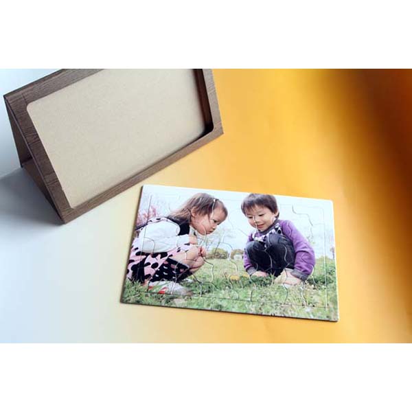 紙製フレーム(B4判)